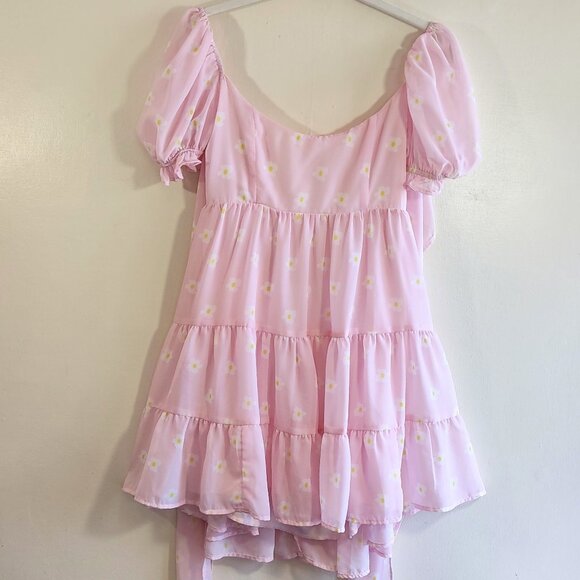 Lucy in the Sky Dresses & Skirts - Lucy in the Sky Pink Ruffled Babydoll Dress Floral Daisy Puff Sleeves  Sz Medium